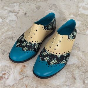 Biion Oasis Classic Spikeless Golf Shoes